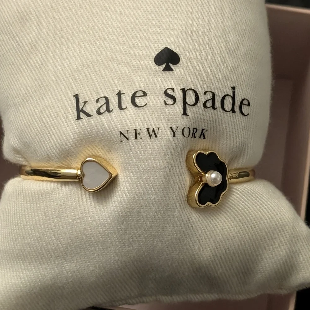 Kate Spade ♠️ Black flower white pearl KATE Spade flex cuff hinge bracelet - Picture 3 of 4
